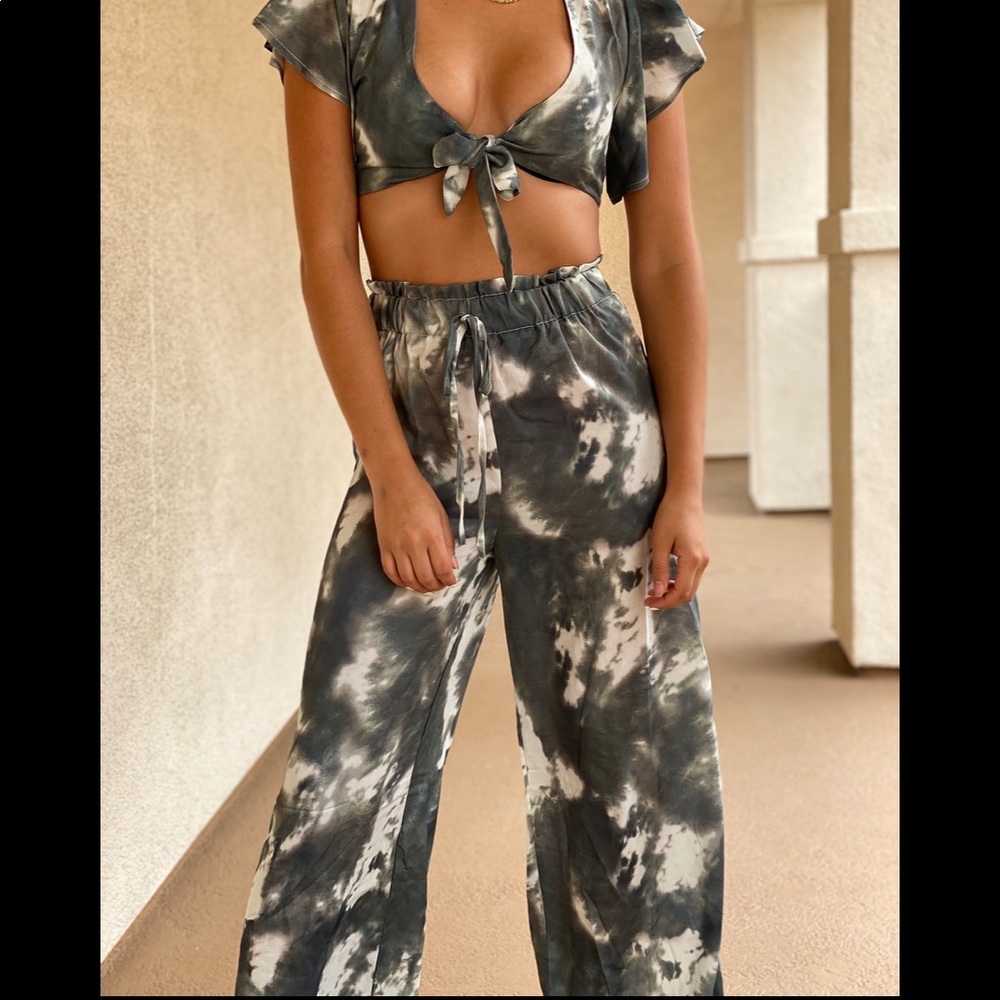 ✔️Tie Dye Print Knotted Top & Pants Set✔️